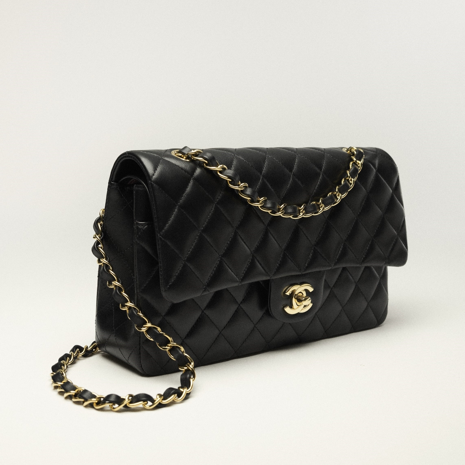 CLASSIC 11.12 HANDBAG, BLACK